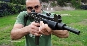 9. SHOOTING PACKAGE AK47 + MP15 + UZI + GLOCK + MAGNUM + SHOTGUN